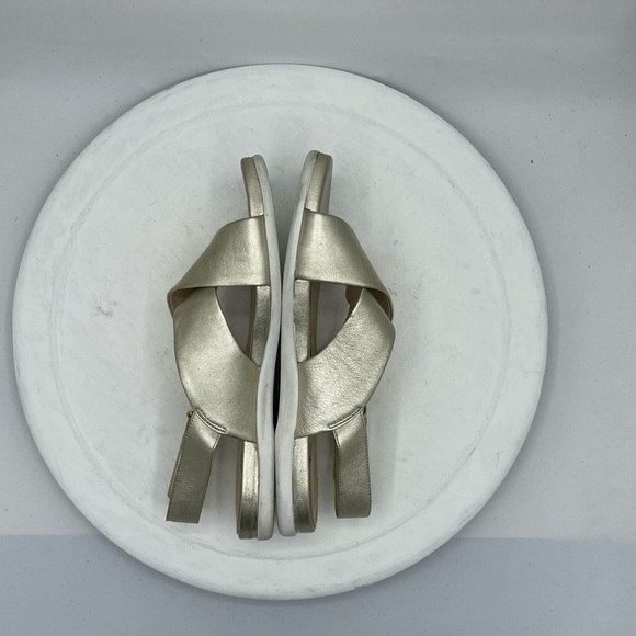 Cole Haan Women's Grand Ambition Flat Sandal - Picture 7 of 9